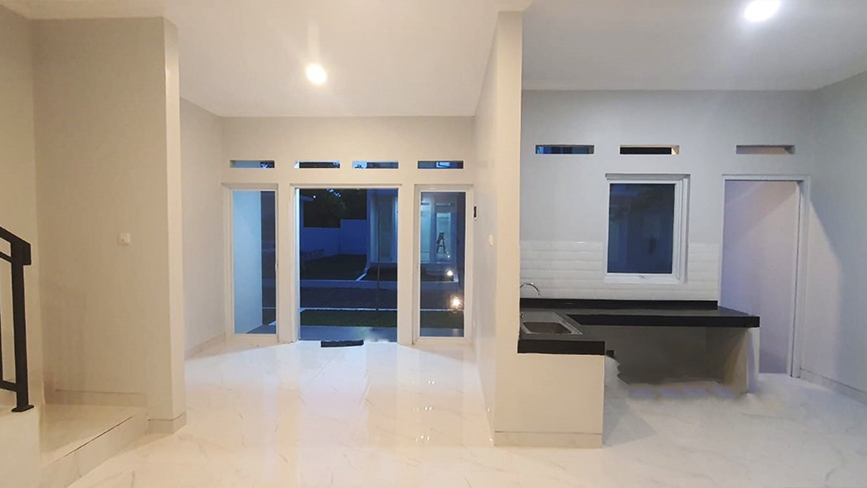 Flash Sale. Rumah bagus D'Alikha Residence, Ciledug