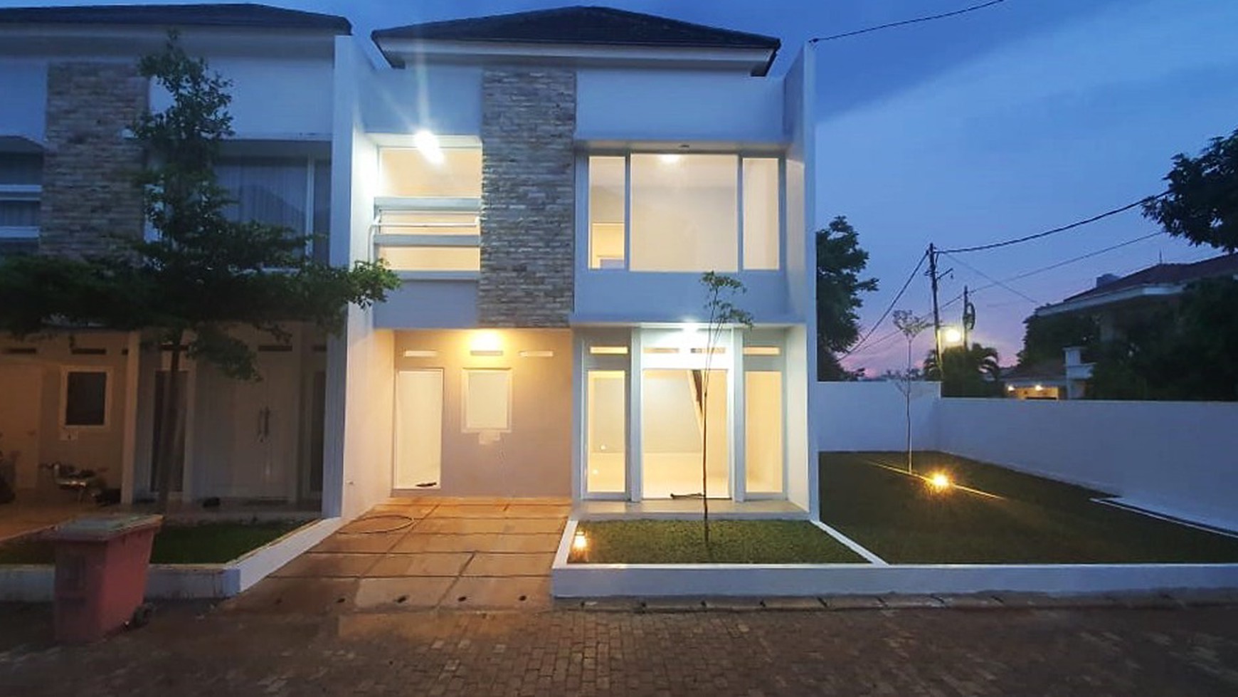 Flash Sale. Rumah bagus D'Alikha Residence, Ciledug