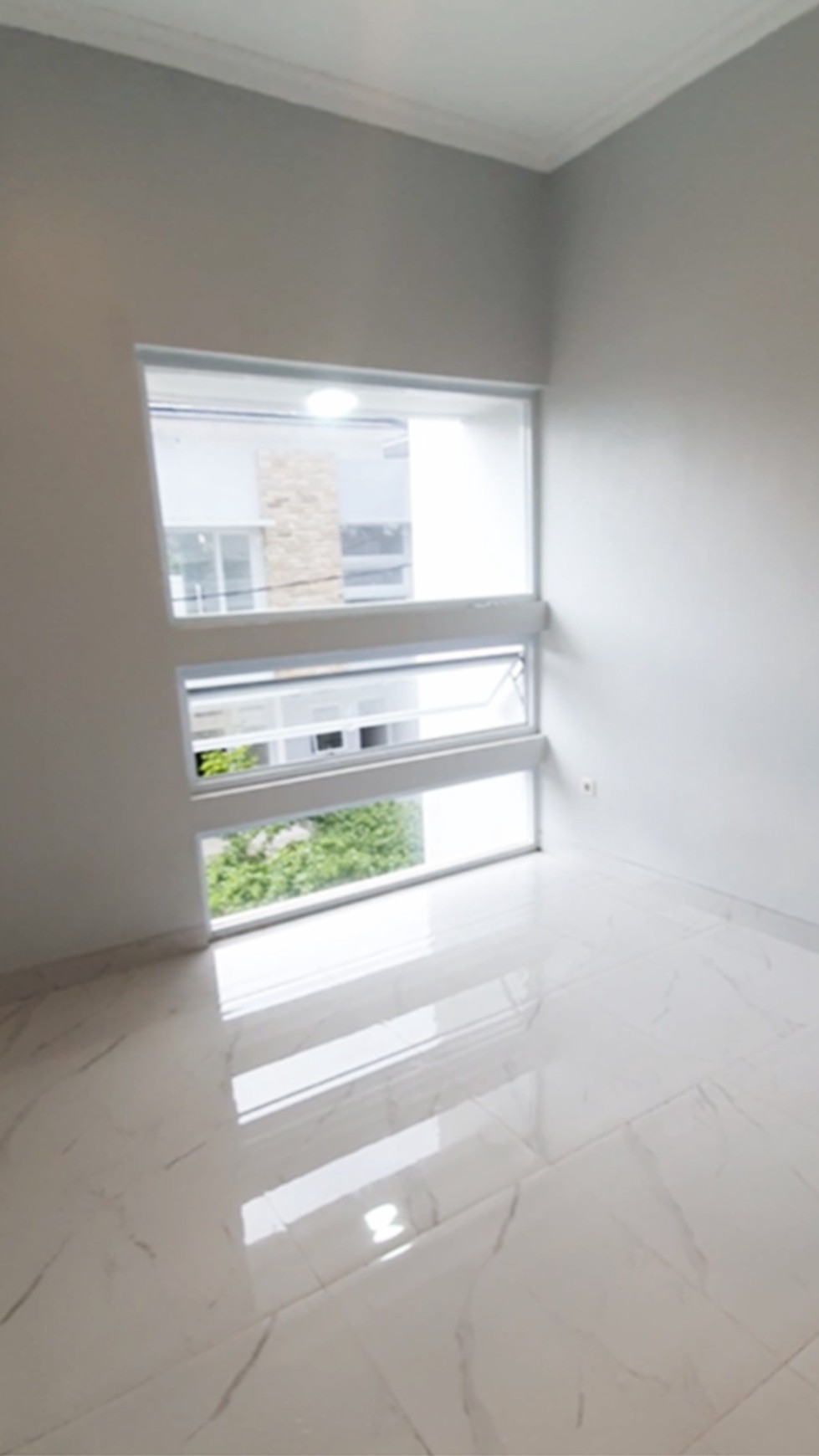 Flash Sale. Rumah bagus D'Alikha Residence, Ciledug