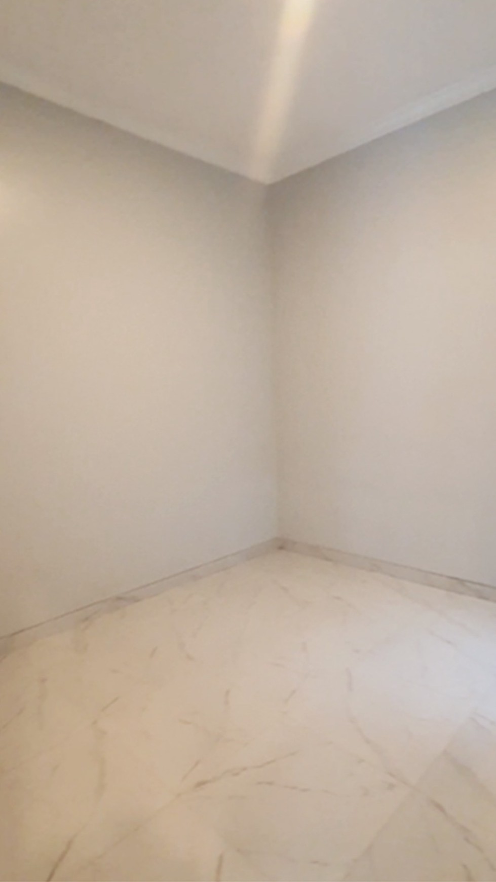 Flash Sale. Rumah bagus D'Alikha Residence, Ciledug