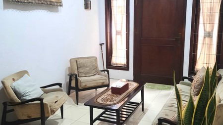 Dua Rumah Asri Diarea Bintara Bekasi, Nempel Tol Becakayu & Jorr