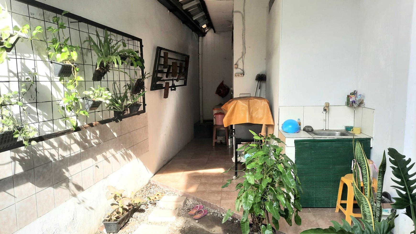 Dua Rumah Asri Diarea Bintara Bekasi, Nempel Tol Becakayu & Jorr