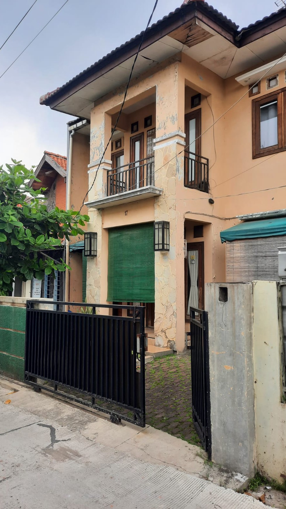Dua Rumah Asri Diarea Bintara Bekasi, Nempel Tol Becakayu & Jorr