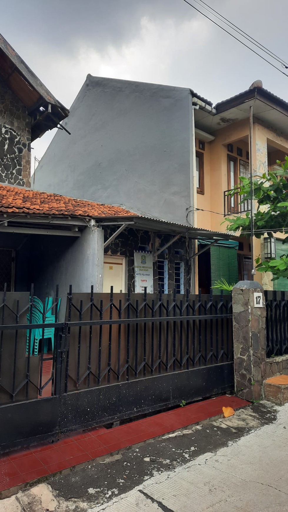 Dua Rumah Asri Diarea Bintara Bekasi, Nempel Tol Becakayu & Jorr
