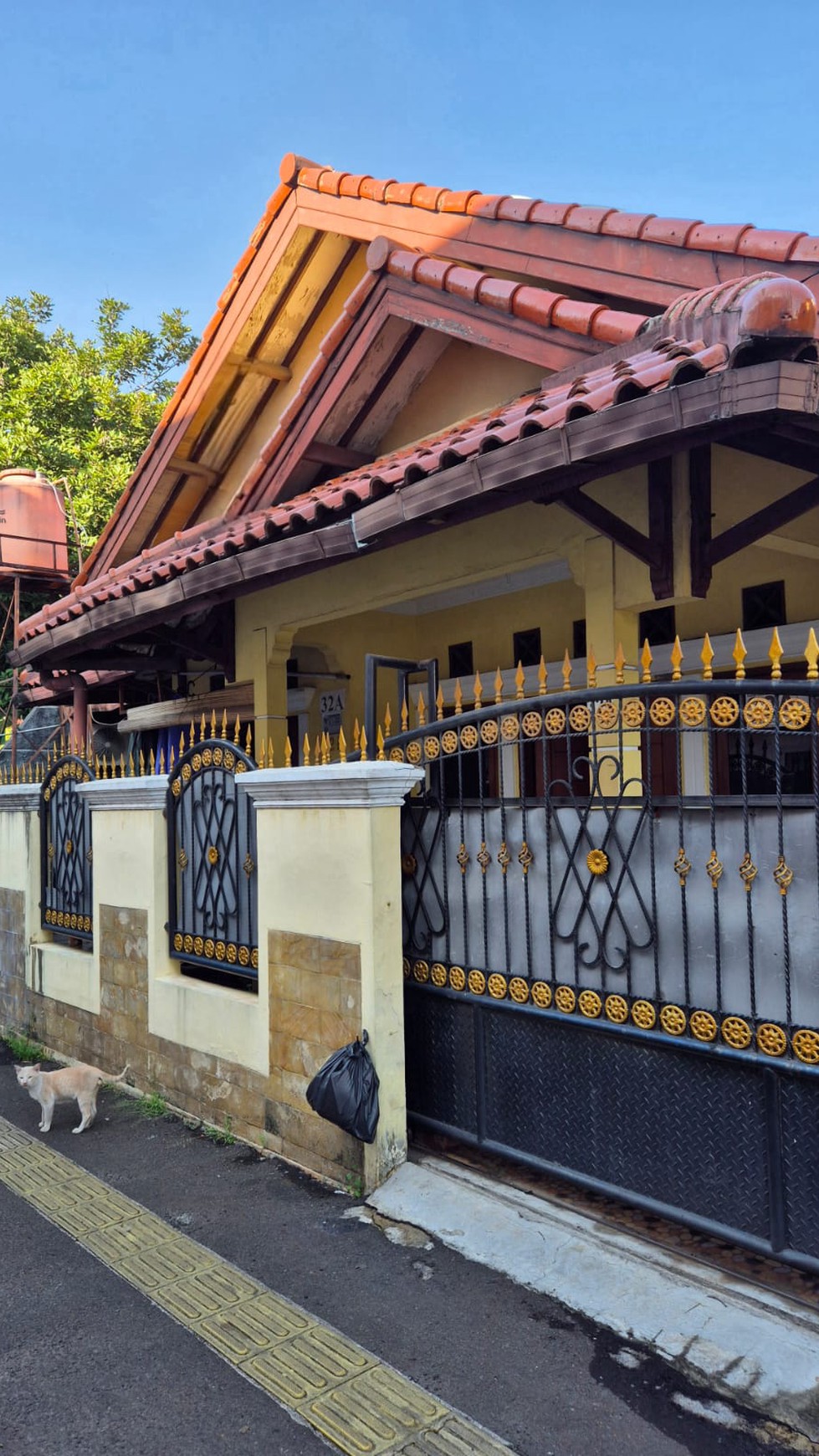 Rumah Hitung Tanah Area Cipete