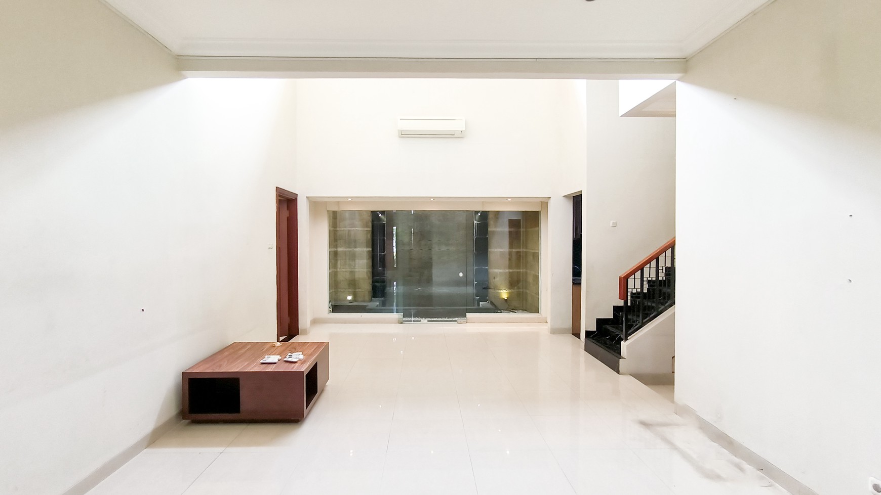 Rumah Bagus Dengan Kolam Renang Di Menteng Residence Bintaro