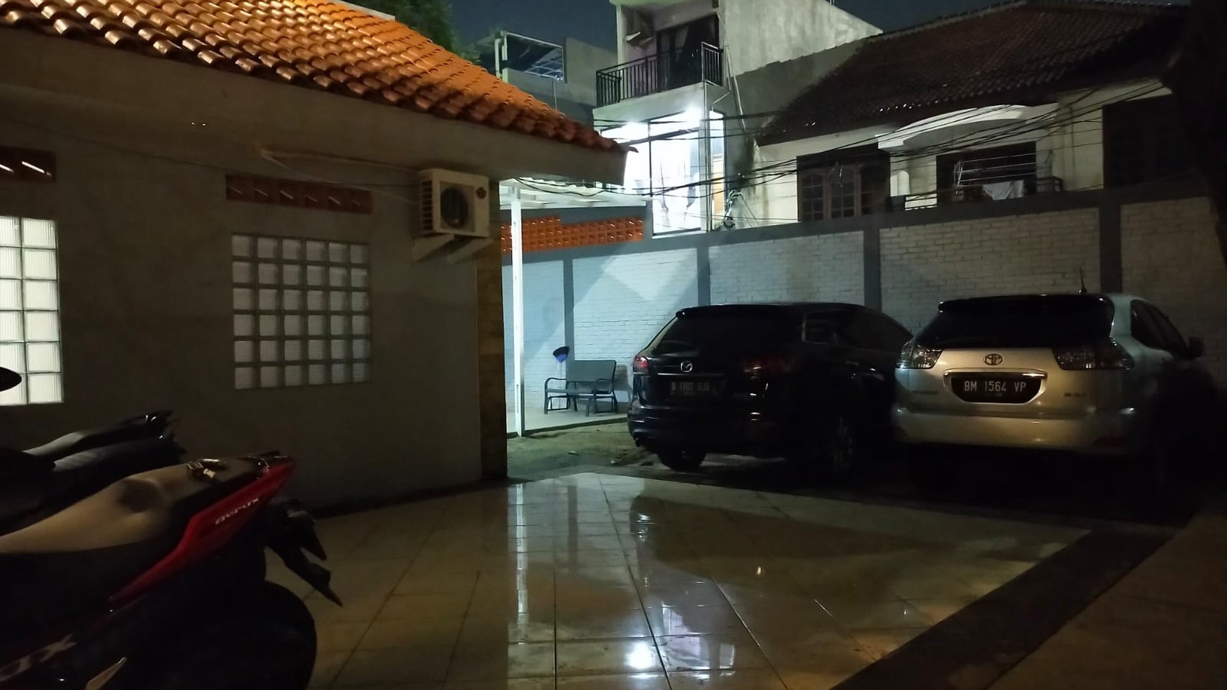Rumah Lokasi Strategis di Pinggir Jalan Raya @Pondok Labu Cilandak