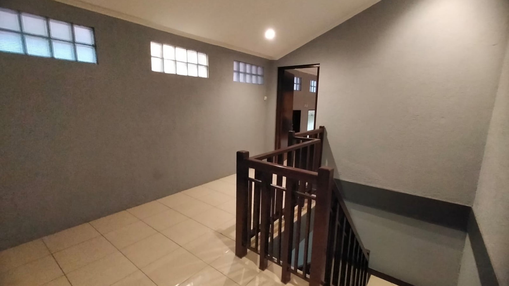 Rumah Lokasi Strategis di Pinggir Jalan Raya @Pondok Labu Cilandak