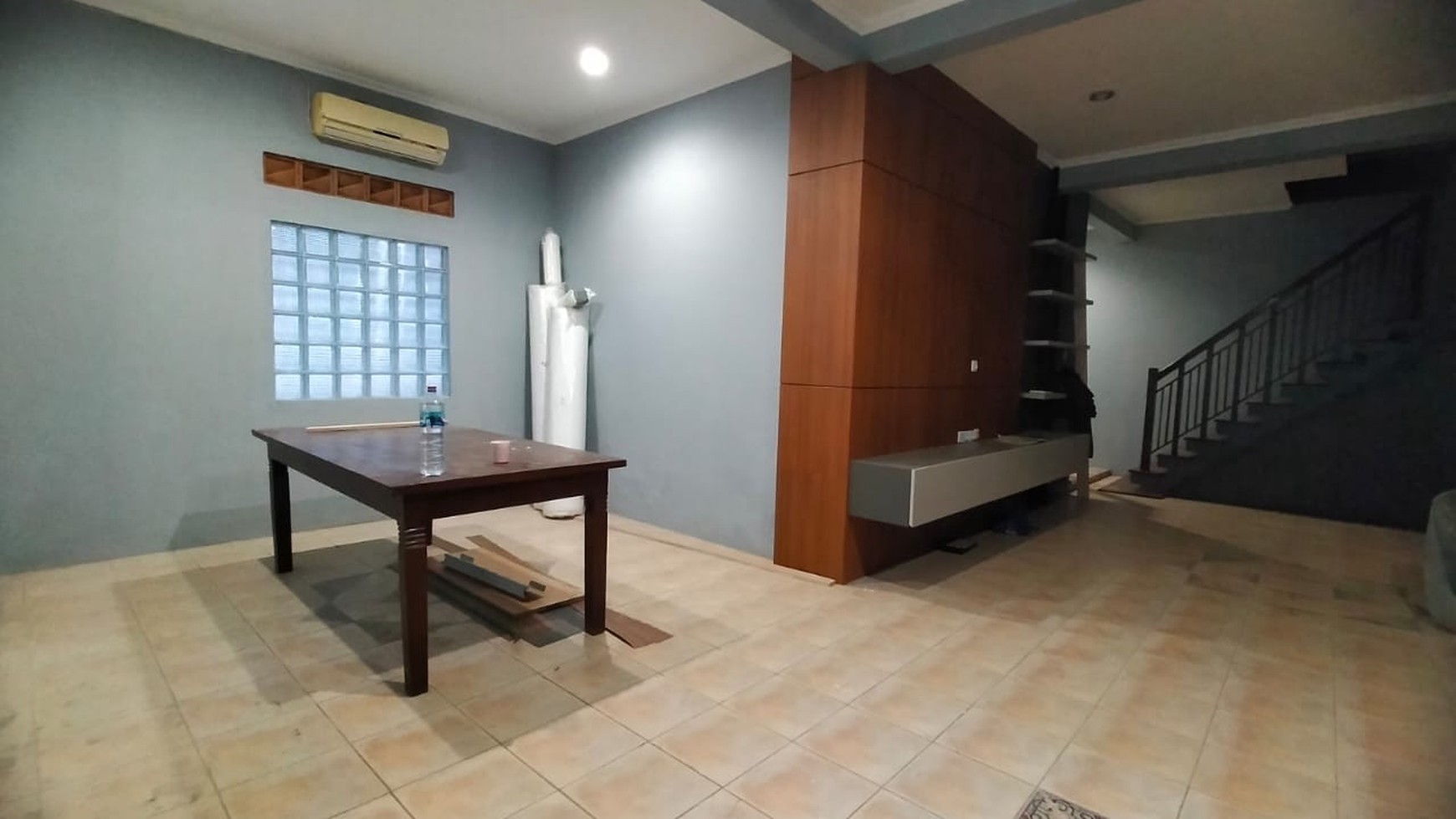 Rumah Lokasi Strategis di Pinggir Jalan Raya @Pondok Labu Cilandak