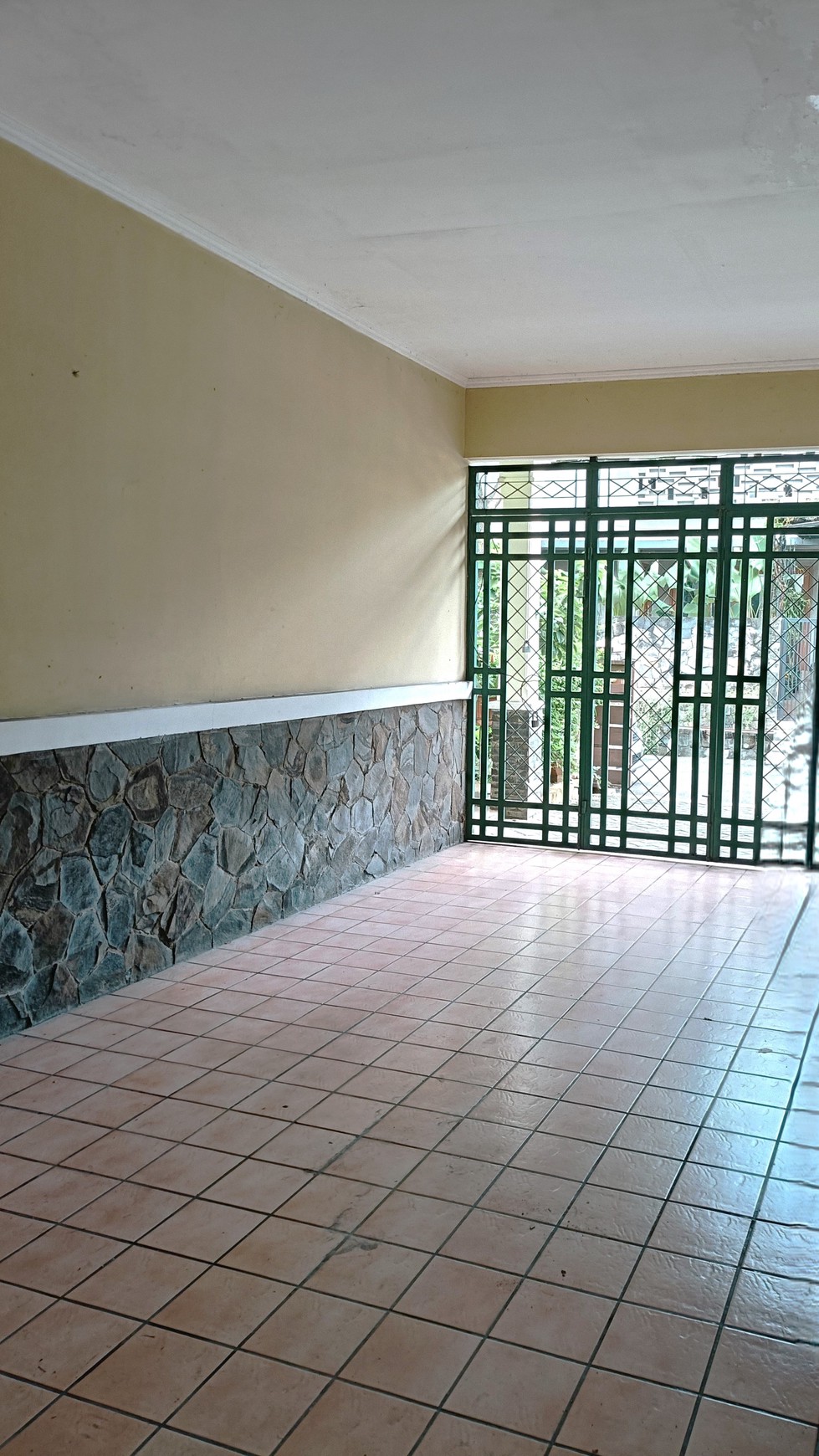 Rumah bagus siap huni di perum pondok jaya bintaro