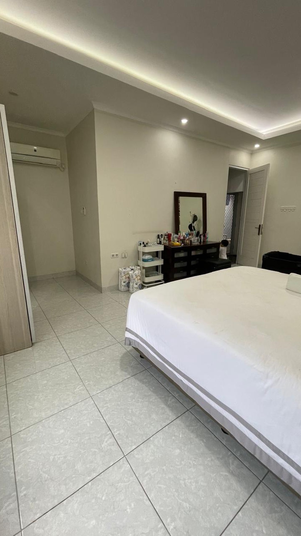 Rumah Cantik 2 Lantai dengan Desain Mewah dan Strategis @Bintaro Sektro 5