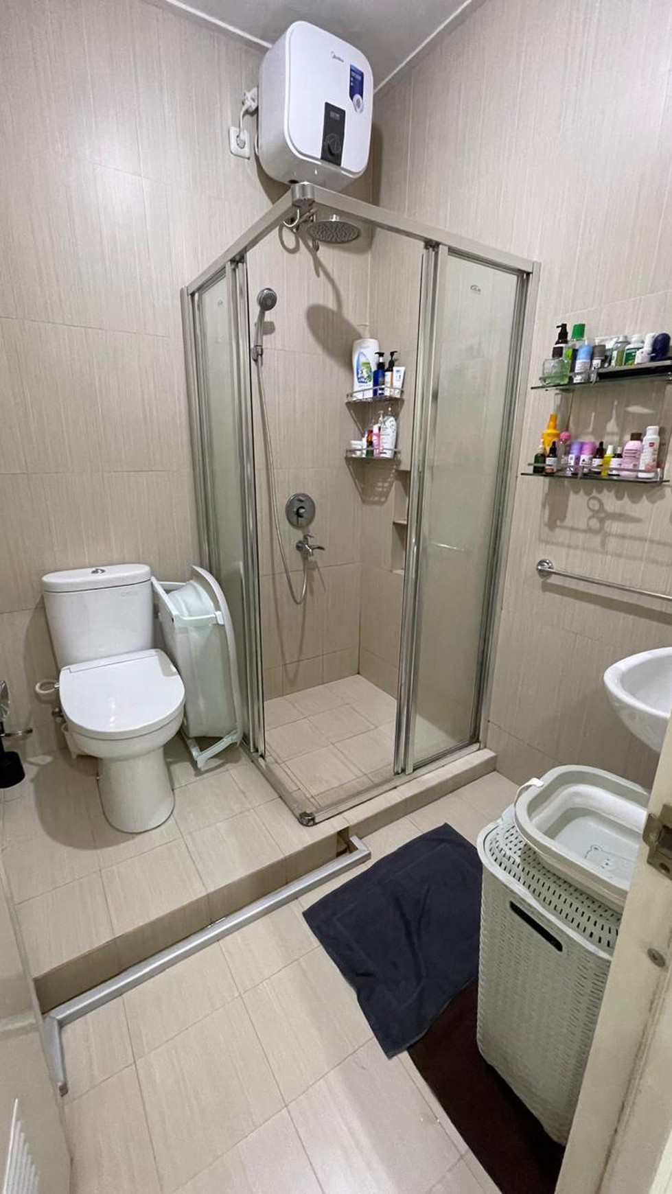 Rumah Cantik 2 Lantai dengan Desain Mewah dan Strategis @Bintaro Sektro 5