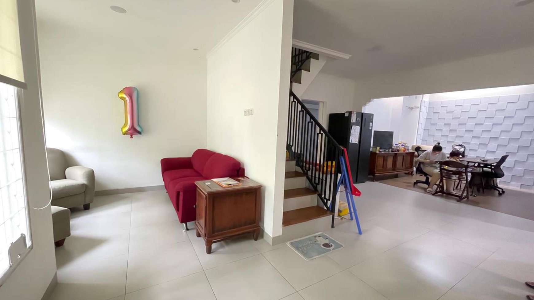 Rumah Cantik 2 Lantai dengan Desain Mewah dan Strategis @Bintaro Sektro 5