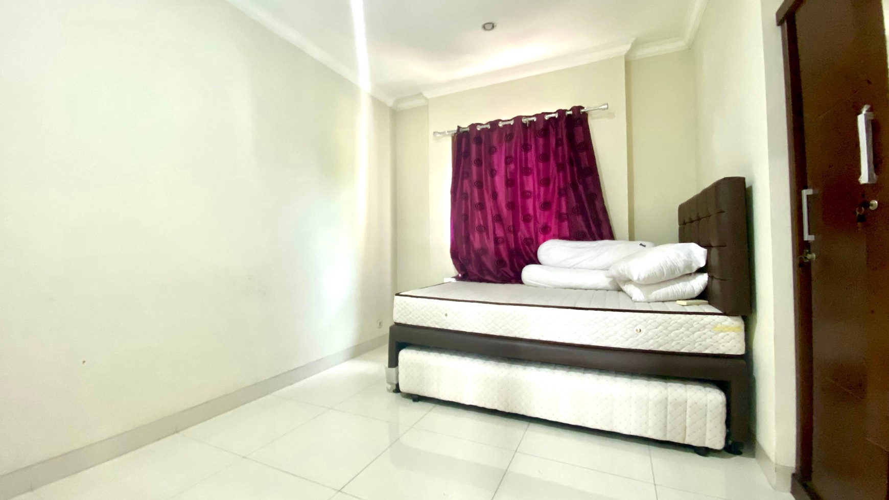 Rumah Lux Hoek Siap Huni di Menteng Bintaro
