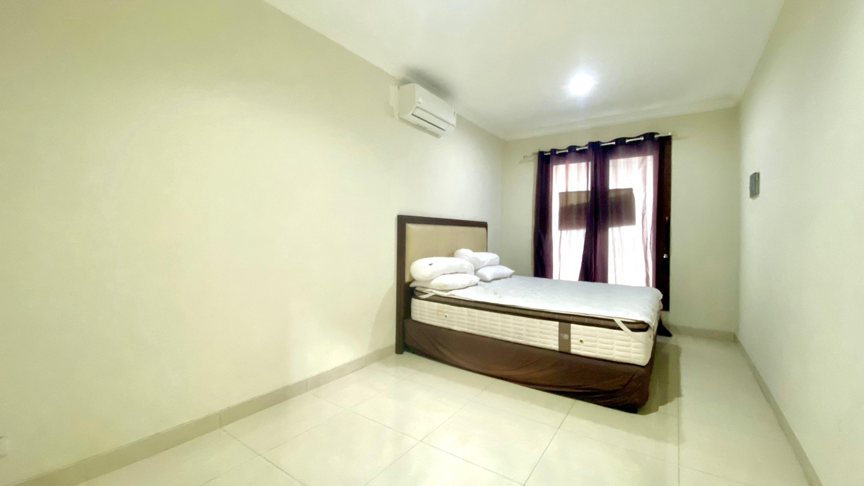 Rumah Lux Hoek Siap Huni di Menteng Bintaro