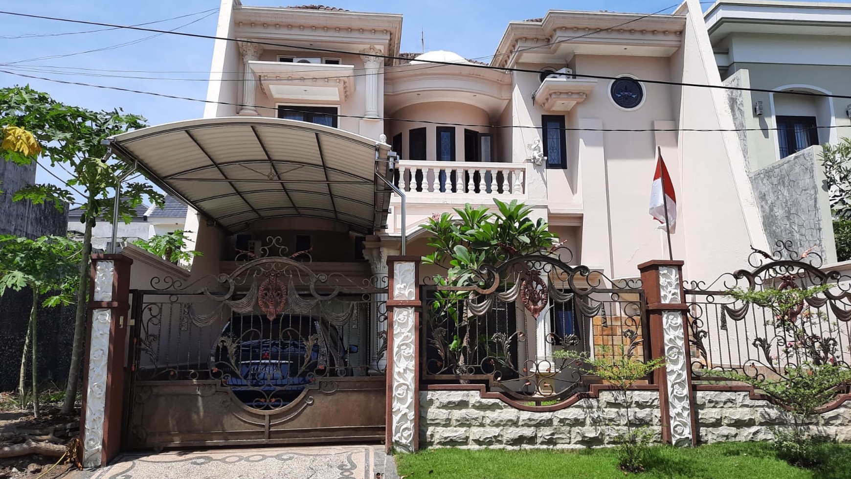 Dijual Rumah Klasik di Pantai Mentari, Surabaya