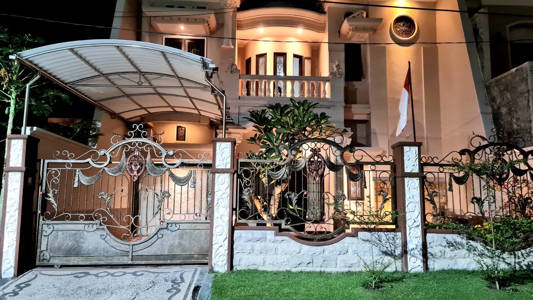 Dijual Rumah Klasik di Pantai Mentari, Surabaya