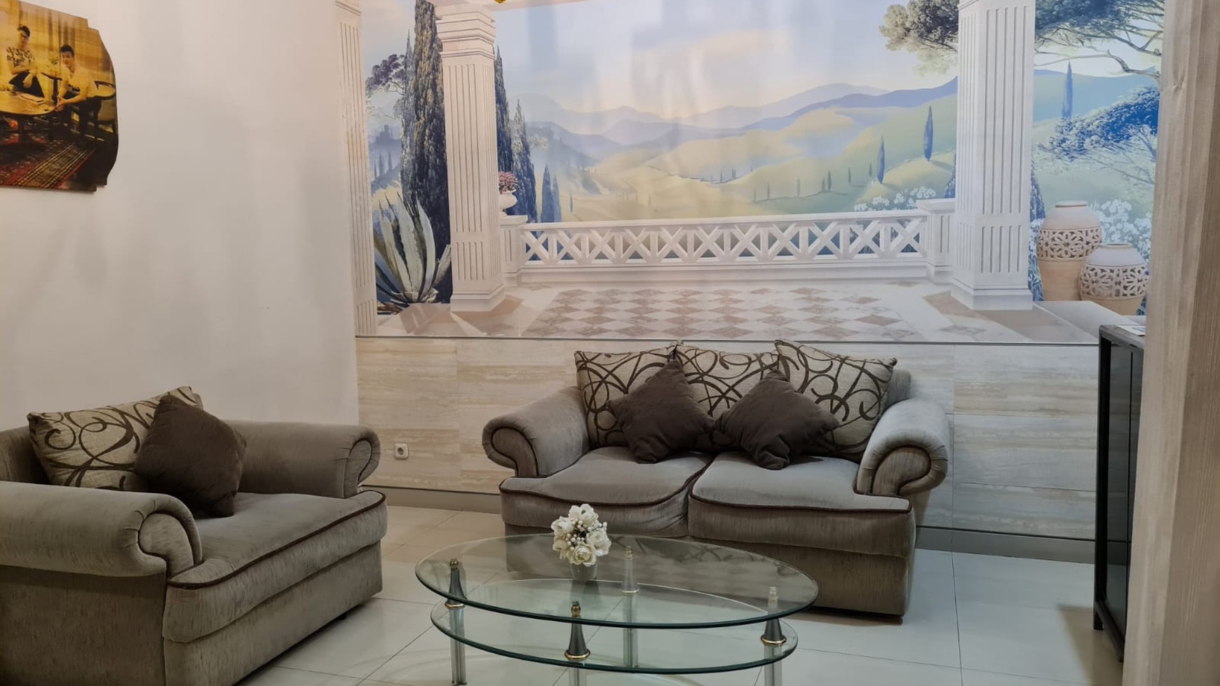 Dijual Rumah Klasik di Pantai Mentari, Surabaya