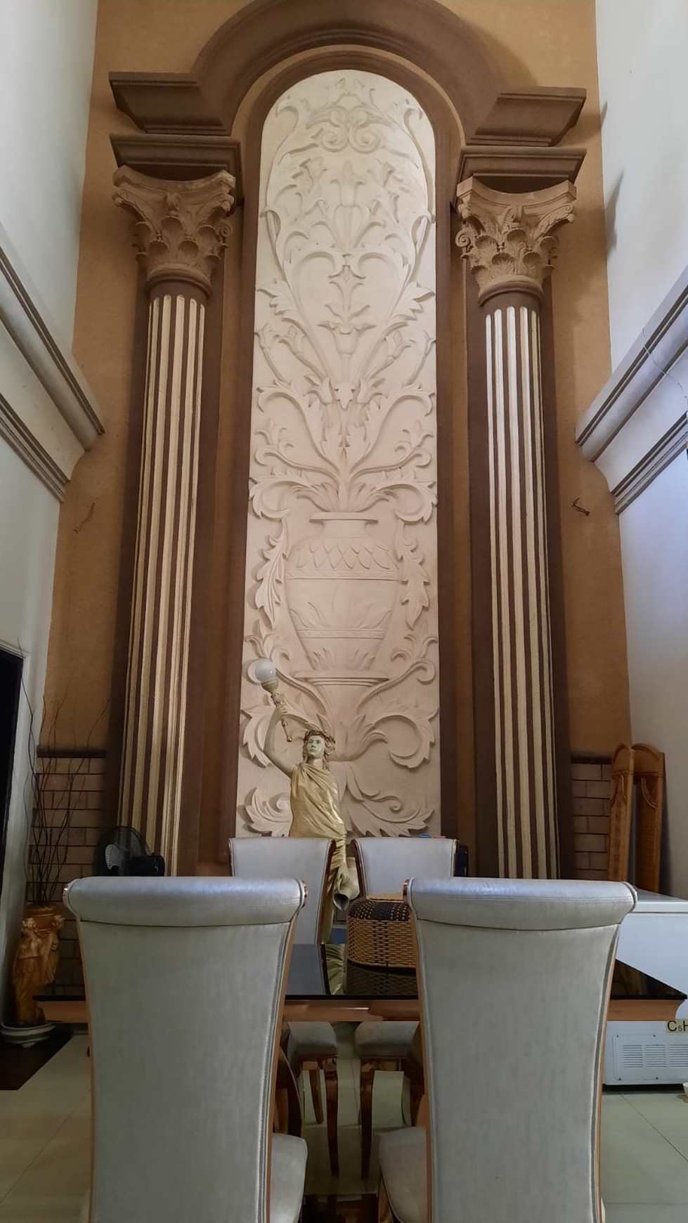 Termurah! Dijual Rumah Klasik di Surabaya Utara