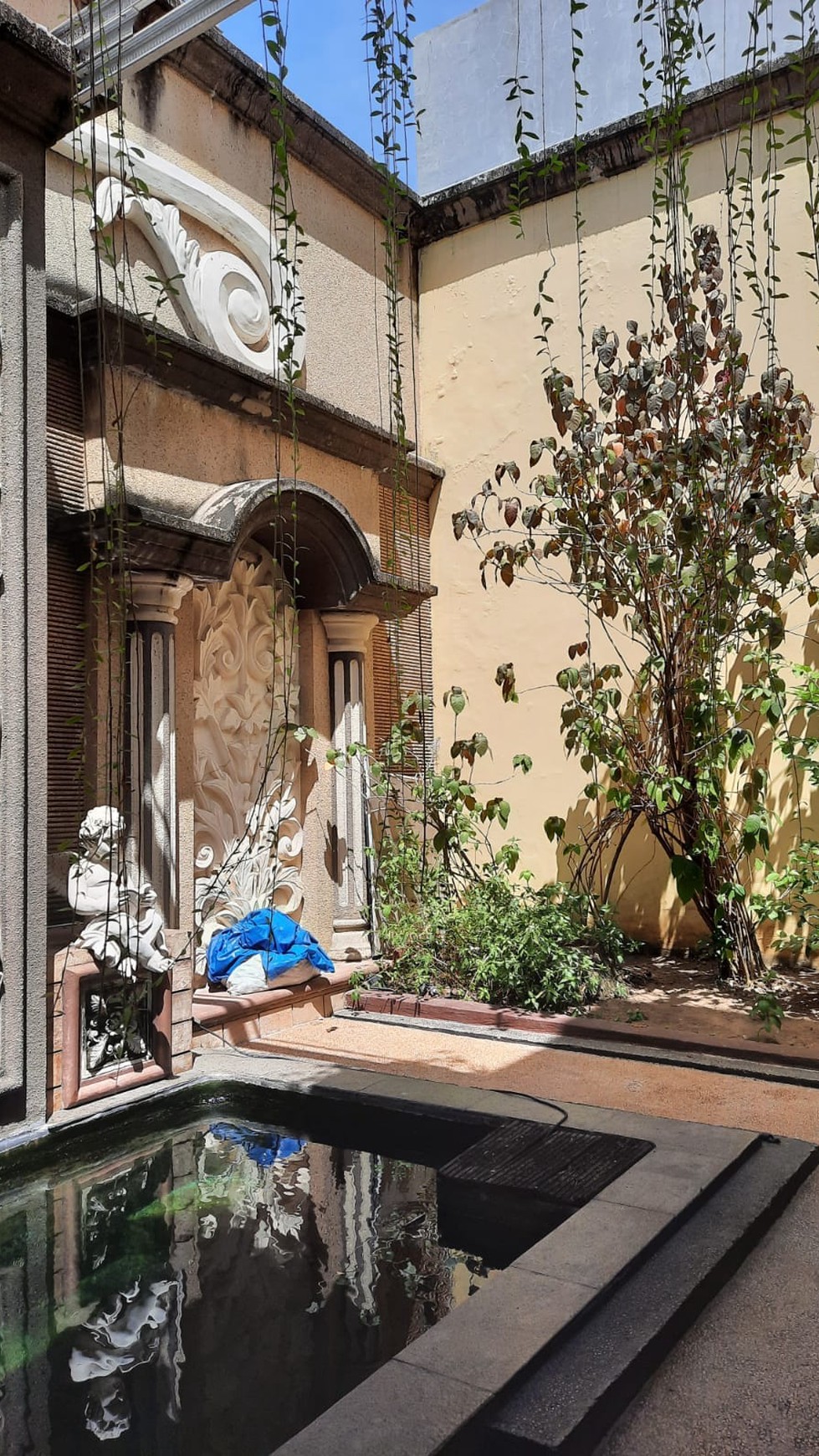 Termurah! Dijual Rumah Klasik di Surabaya Utara