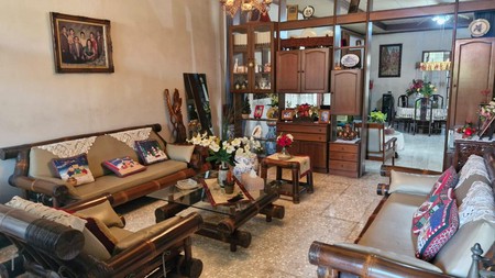 Dijual Rumah Lama Dan Terawat Lokasi Strategis Jl. Cendrawasih, Kebayoran Lama, Jakarta Selatan