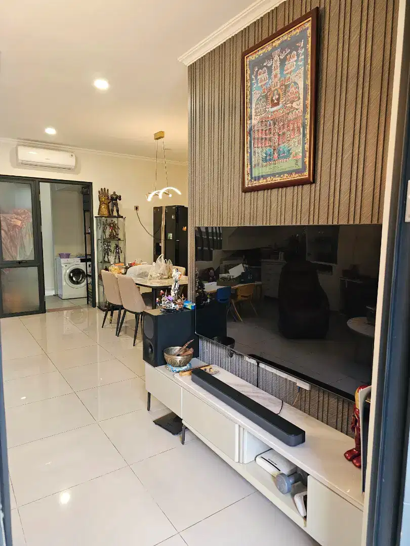 Flash Sale. Rumah mewah cluster Carson, Gading Serpong