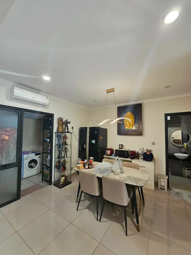 Flash Sale. Rumah mewah cluster Carson, Gading Serpong