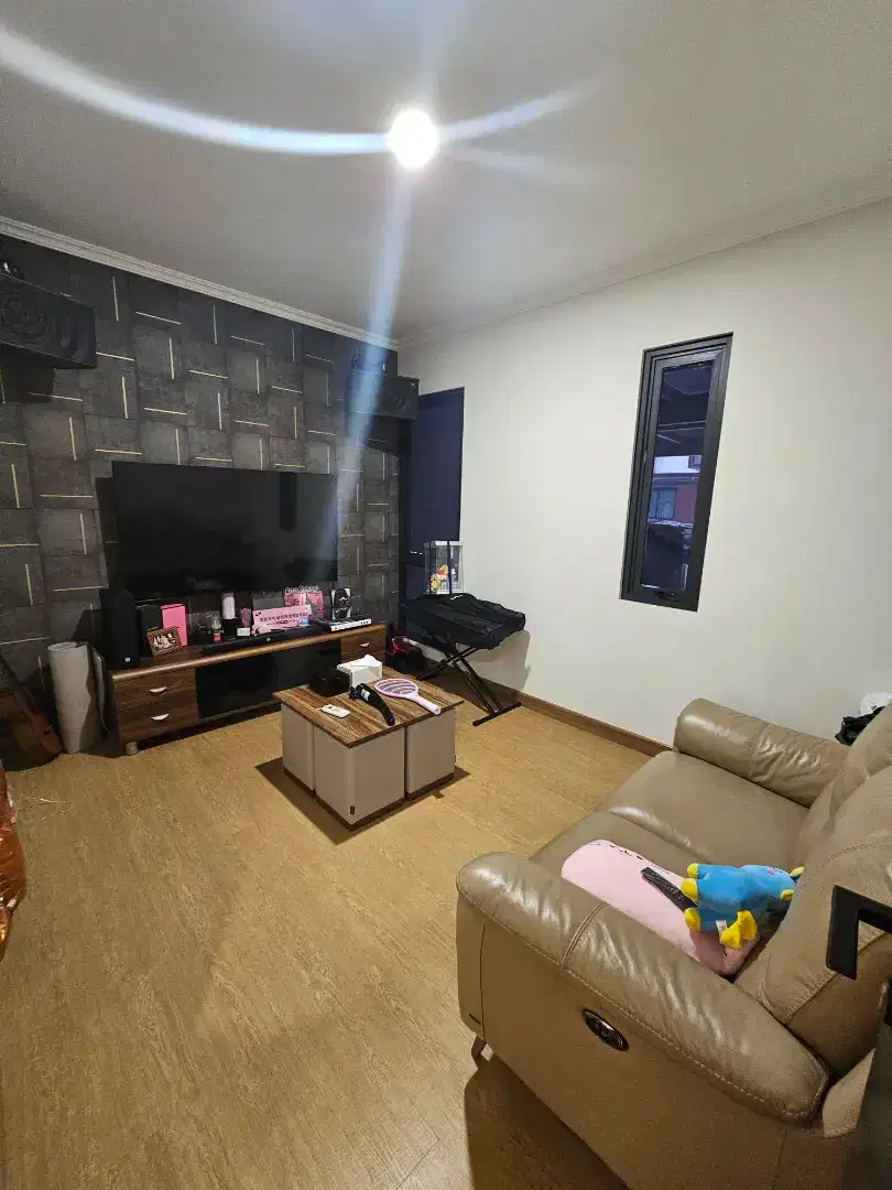 Flash Sale. Rumah mewah cluster Carson, Gading Serpong