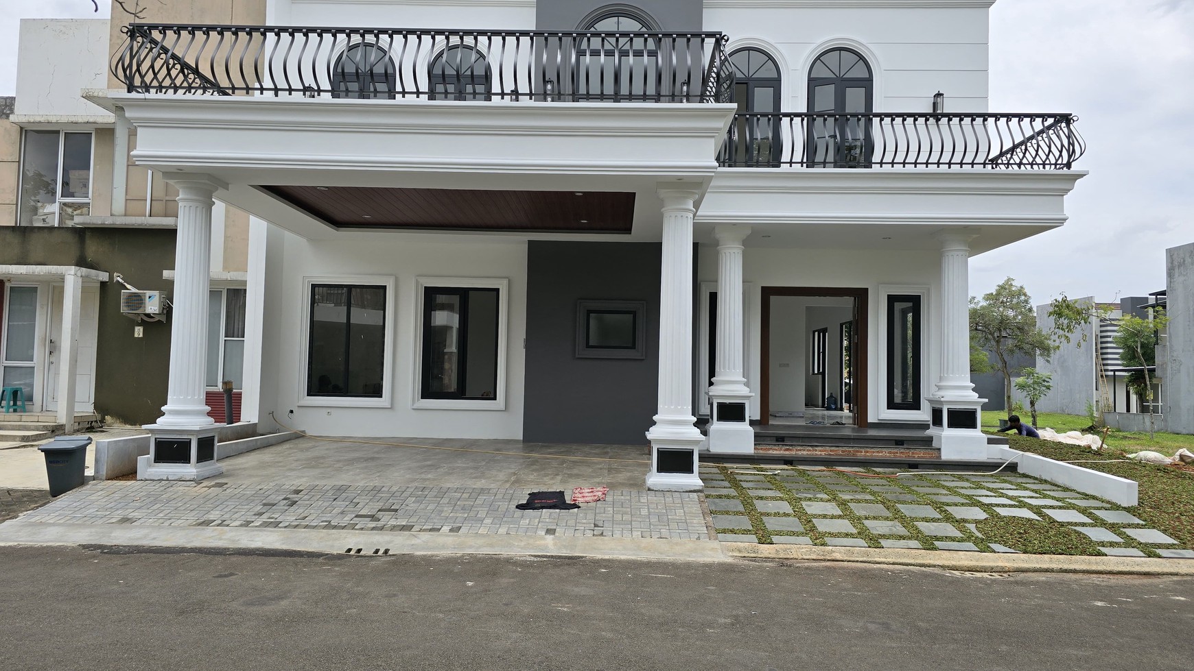 Dijual Brand New House American Classic Design The ICON BSD City