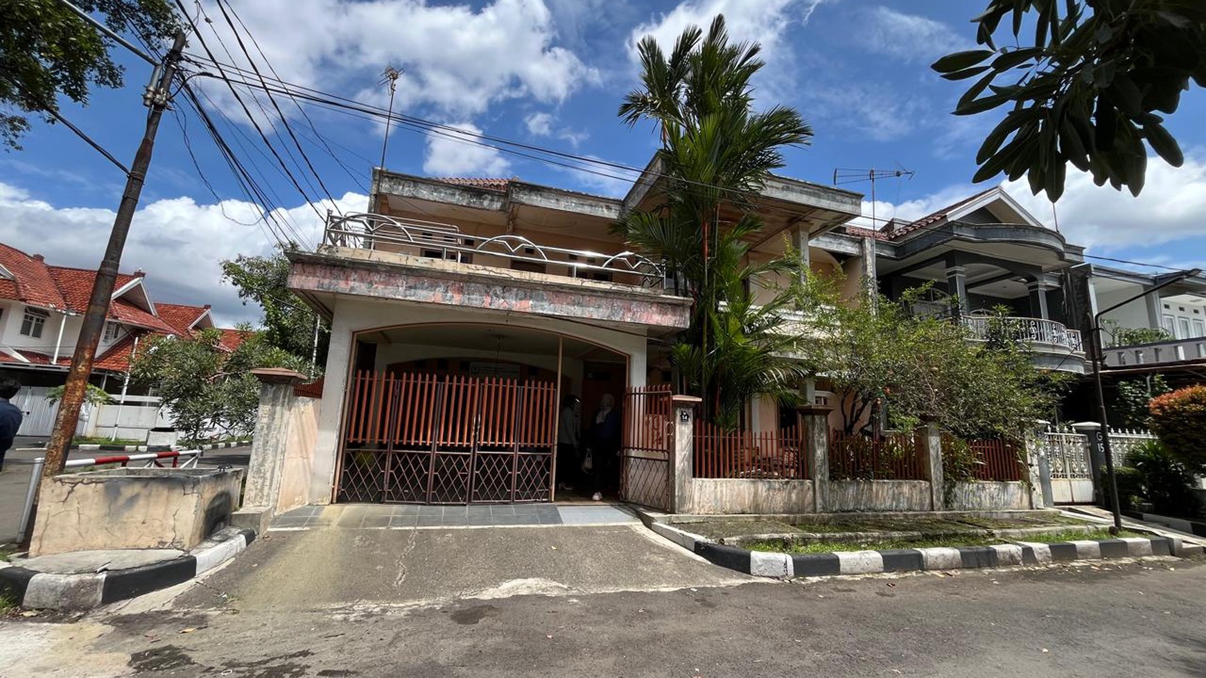 Rumah Hitung Tanah Area Cipete
