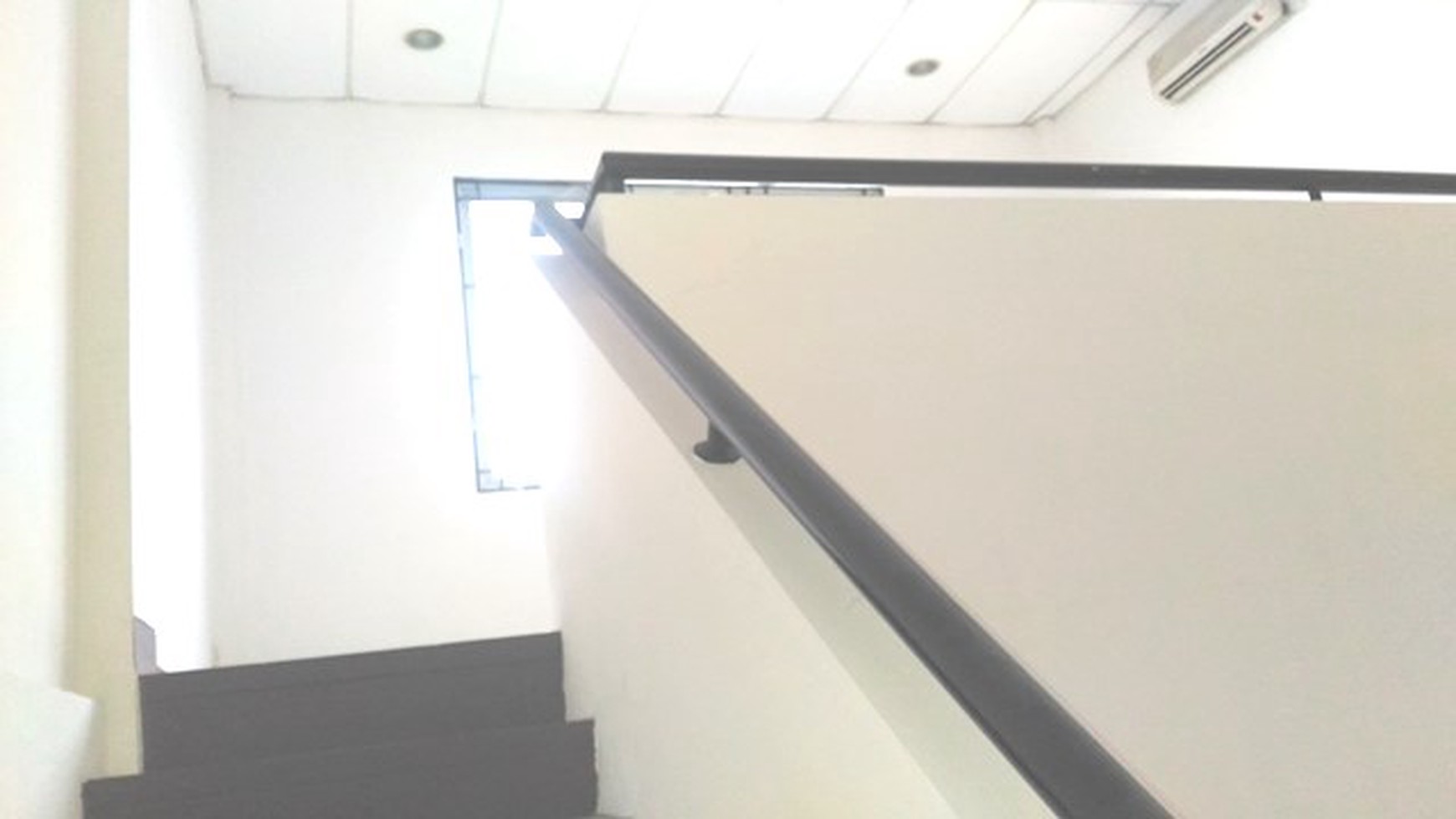 Ruko Siap Huni cocok utk Kantor/Usaha 65Jt/thn, MURAAAH!!!