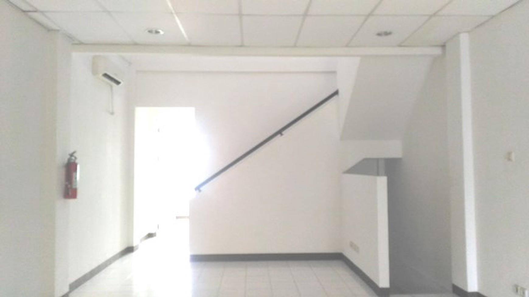 Ruko Siap Huni cocok utk Kantor/Usaha 65Jt/thn, MURAAAH!!!