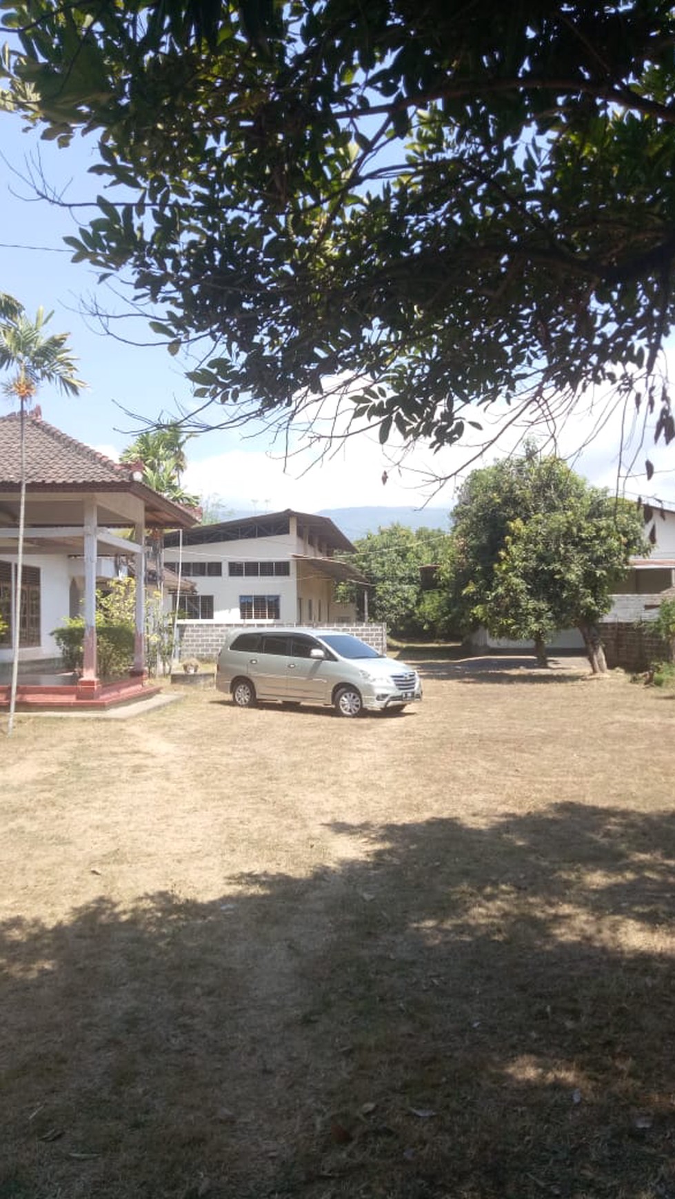 Huge potential for this warehouse/land for sale direct access on the Singaraja main road