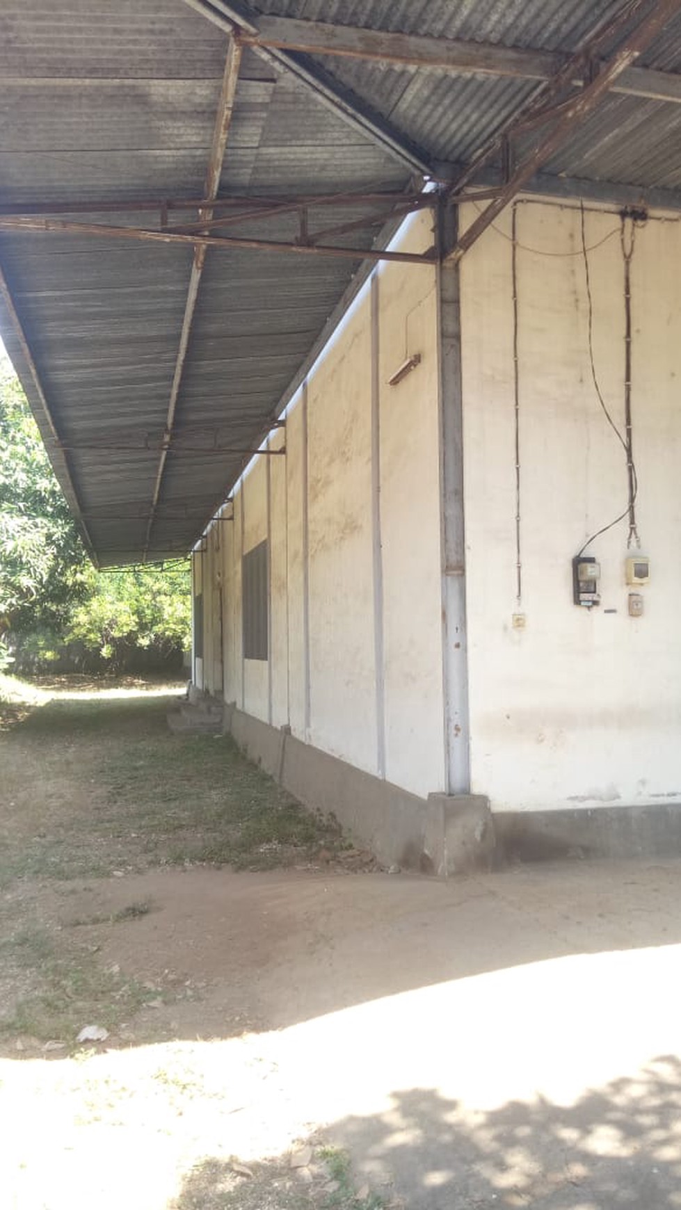 Huge potential for this warehouse/land for sale direct access on the Singaraja main road