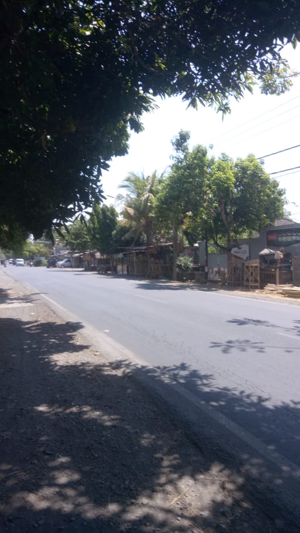 Huge potential for this warehouse/land for sale direct access on the Singaraja main road