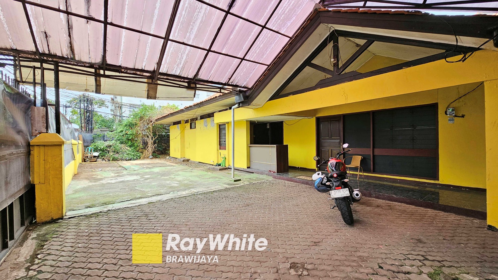 Rumah di Mampang Prapatan VIII, Jakarta Selatan, di hook, 2 km ke tol dalam kota