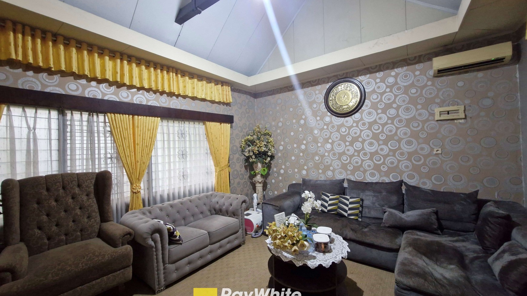 Rumah di Mampang Prapatan VIII, Jakarta Selatan, di hook, 2 km ke tol dalam kota