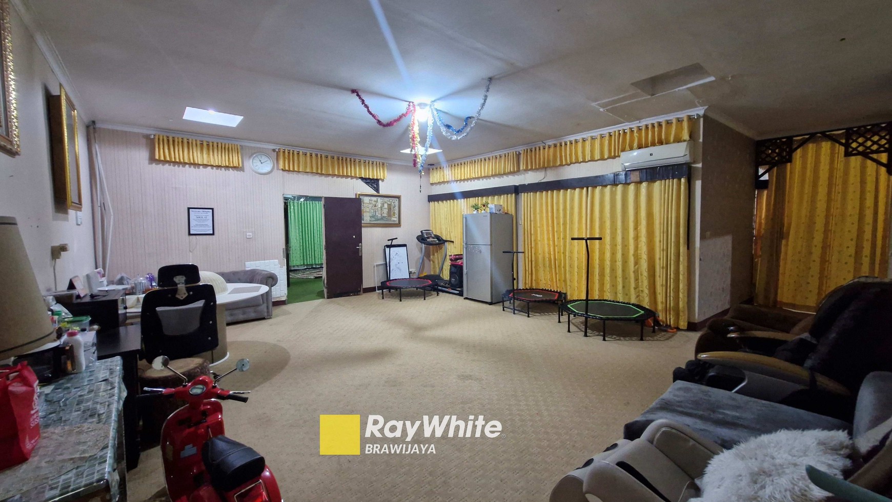 Rumah di Mampang Prapatan VIII, Jakarta Selatan, di hook, 2 km ke tol dalam kota 