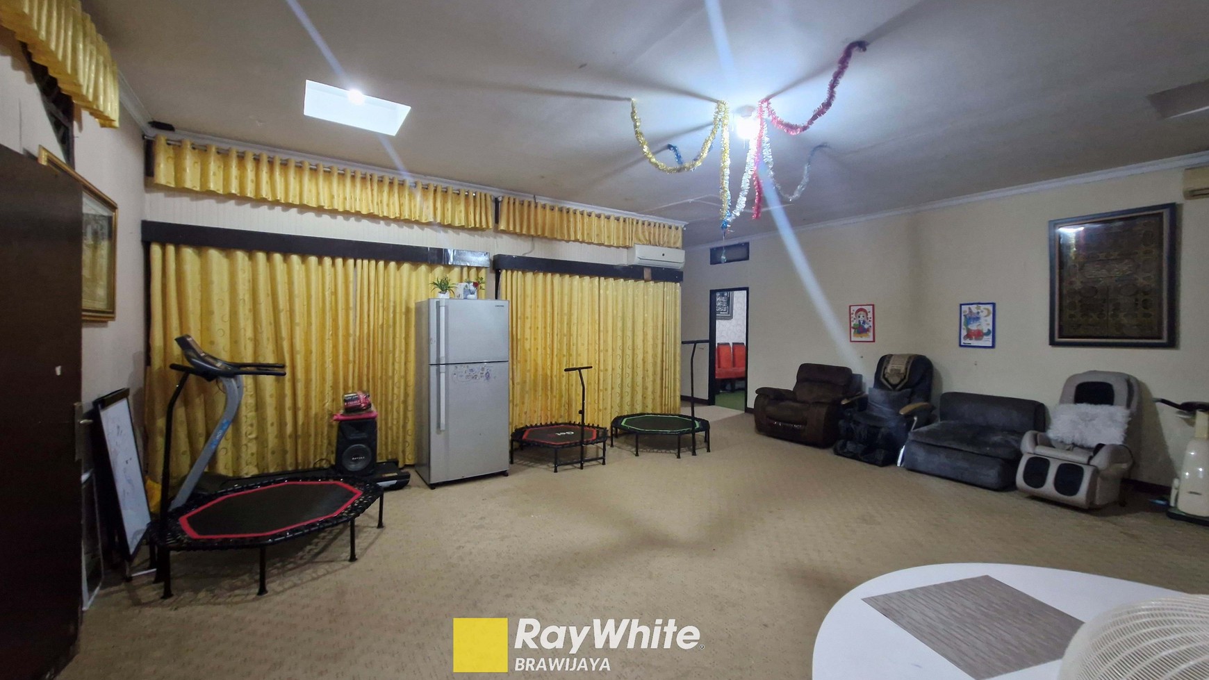 Rumah di Mampang Prapatan VIII, Jakarta Selatan, di hook, 2 km ke tol dalam kota 