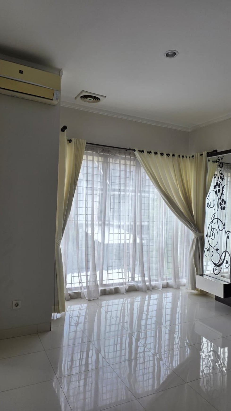 Rumah Bagus Di Discovery Cielo Bintaro Jaya Sektor 9
