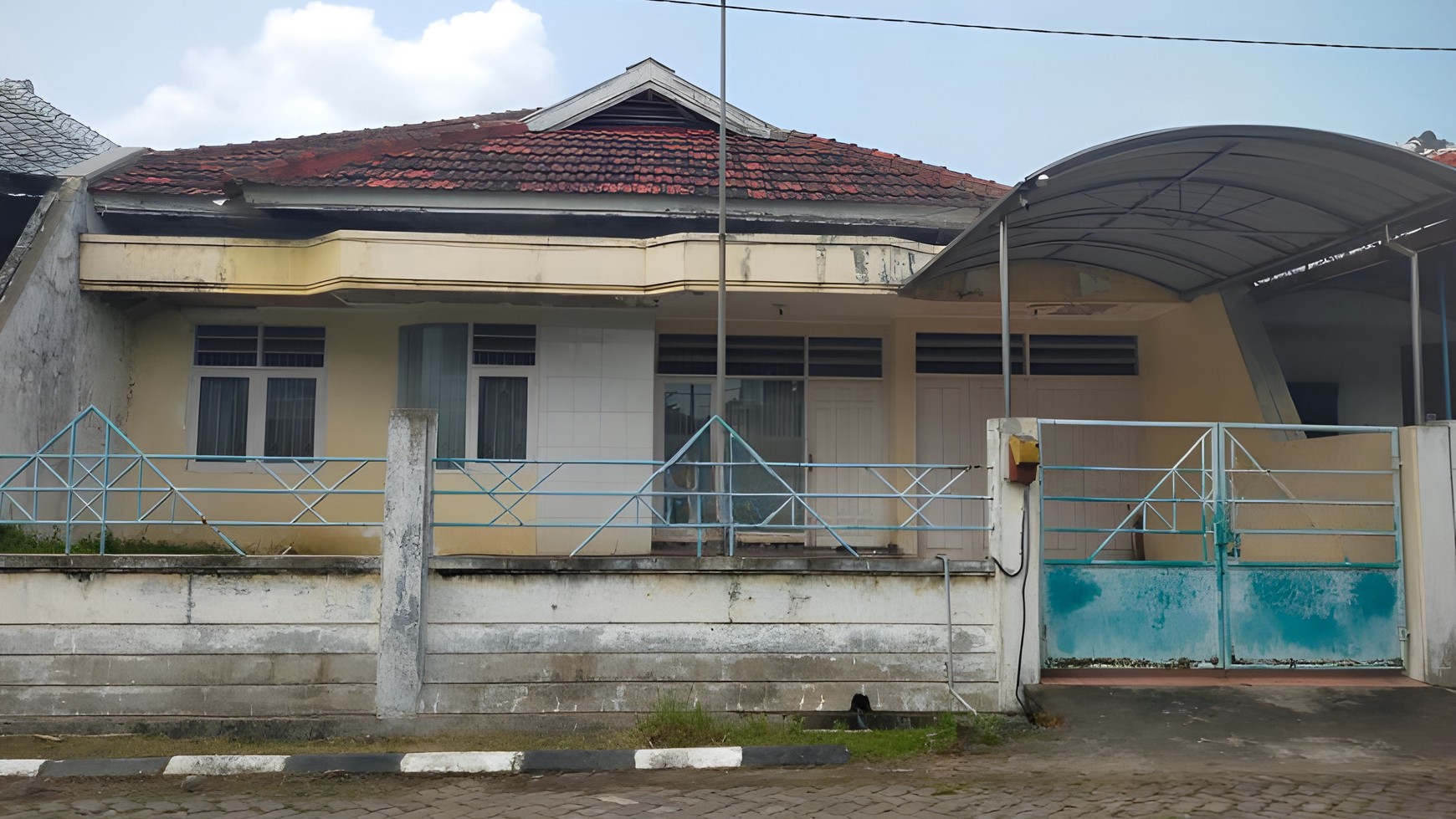 Dijual rumah murah di RAYA BANDARA JUANDA Surabaya PERMATA JUANDA