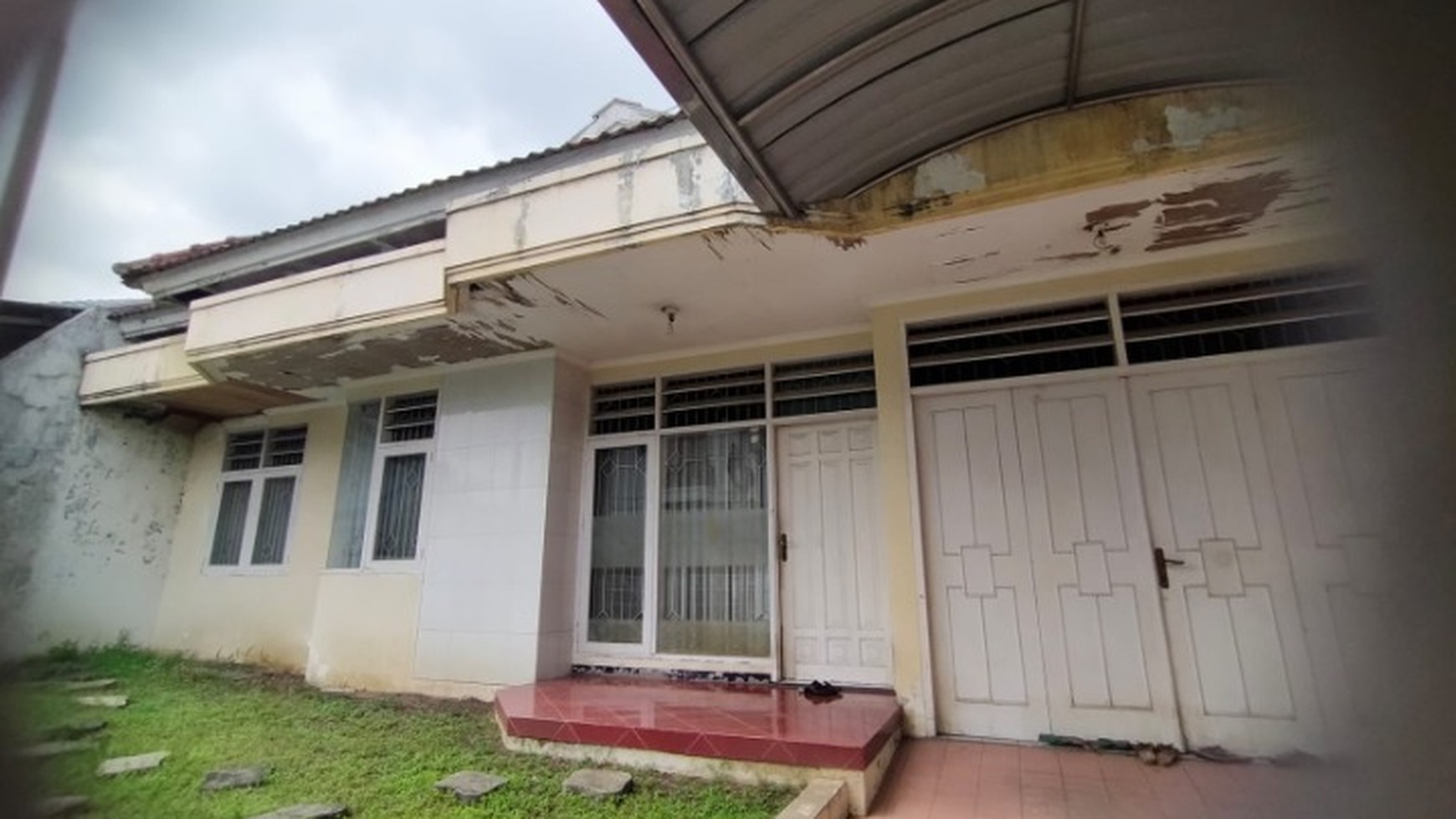 Dijual rumah murah di RAYA BANDARA JUANDA Surabaya PERMATA JUANDA