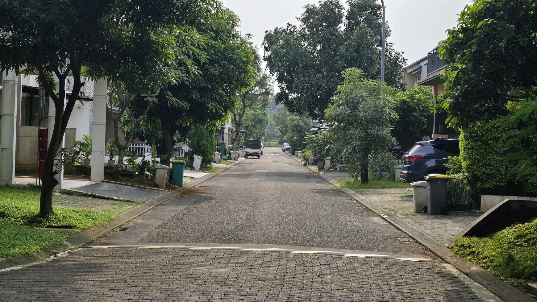 Rumah CASTILLA BSD CIty cluster dengan Club House, dekat Pasar Modern BSD