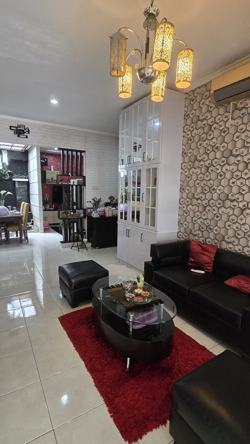 Rumah CASTILLA BSD CIty cluster dengan Club House, dekat Pasar Modern BSD