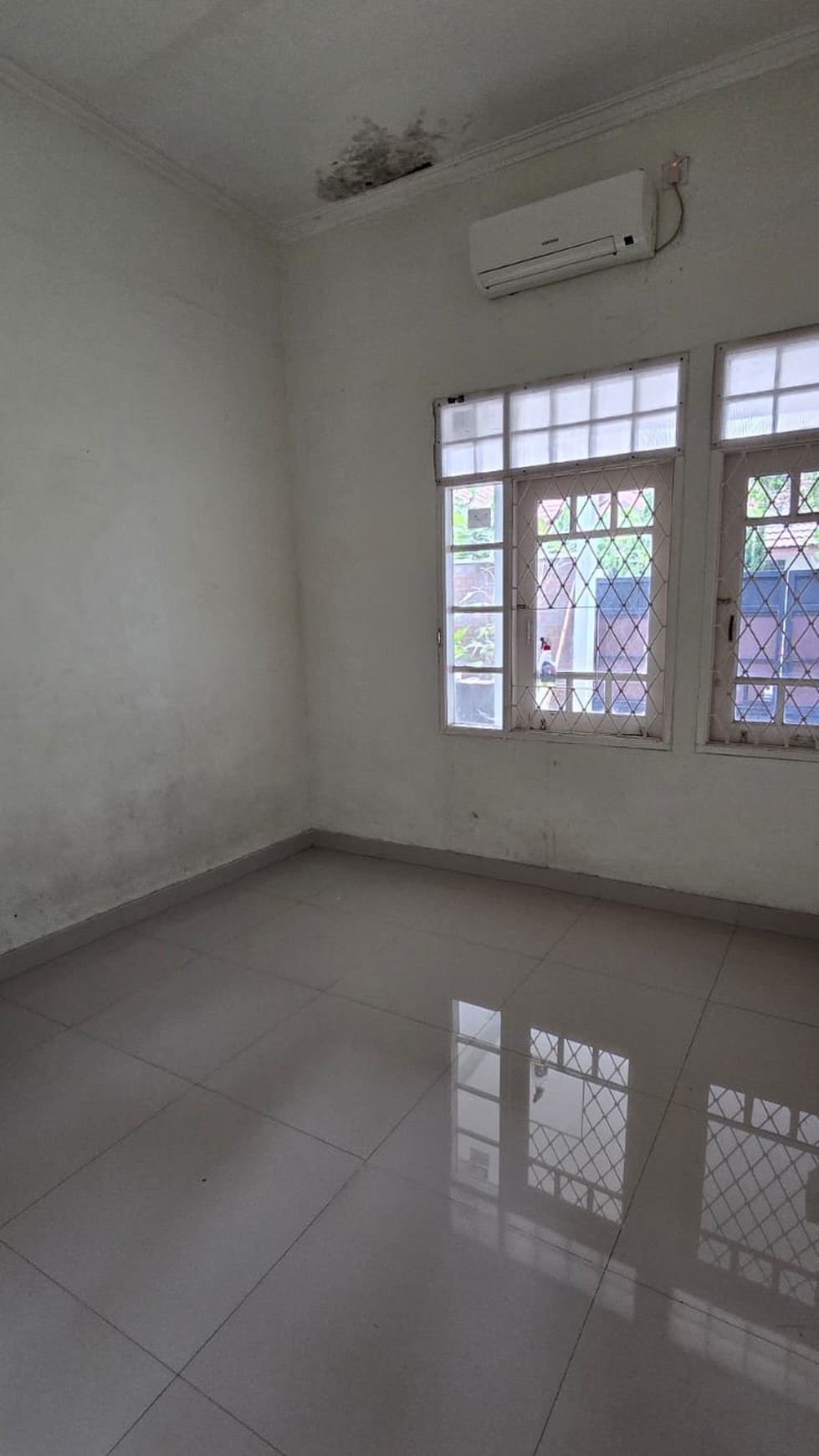 Rumah Nusa Loka BSD City, 2 lantai di Blok depan dekat Pasar Modern BSD