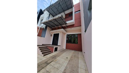 Rumah Kelapa Kopyor Raya, Kelapa Gading