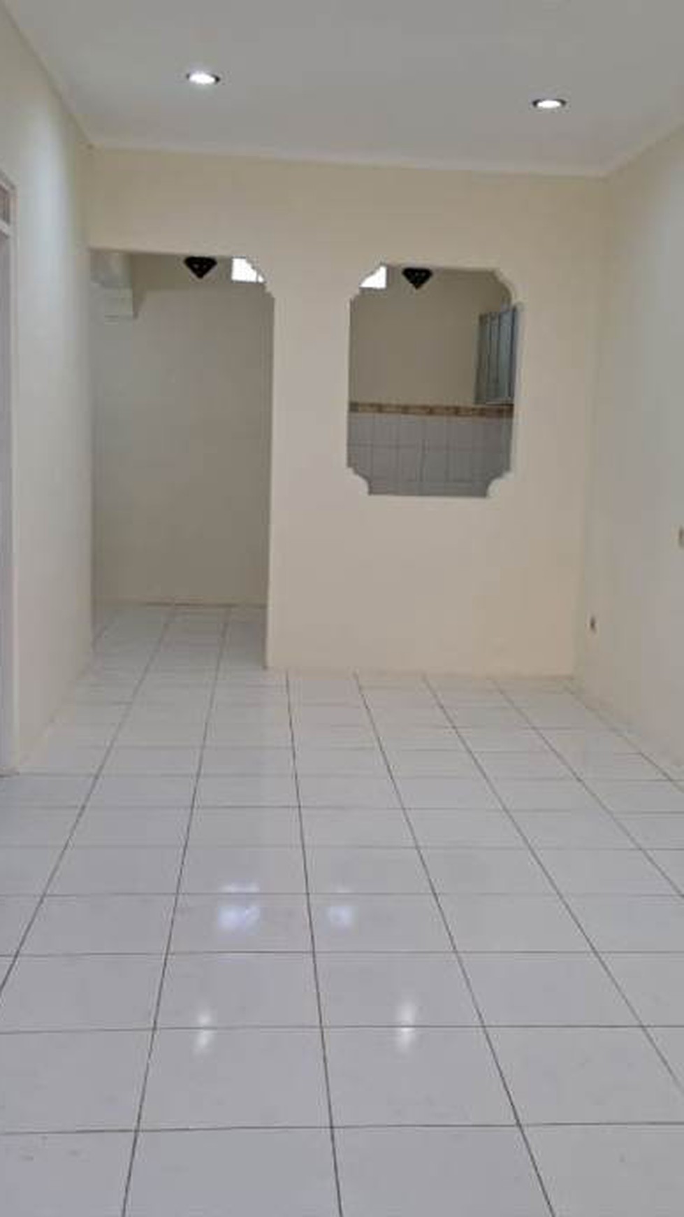 Dijual rumah di Taman Ubud Indah Lippo Karawaci Tangerang