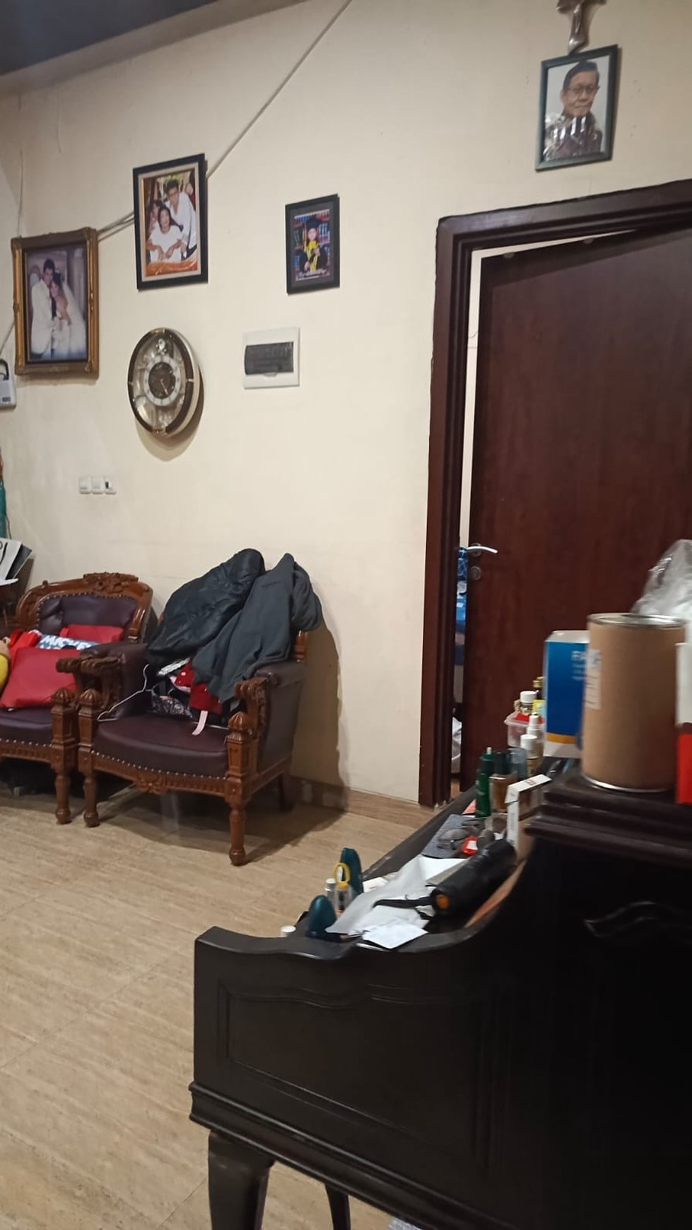 Rumah Hitung Tanah Area Cipete