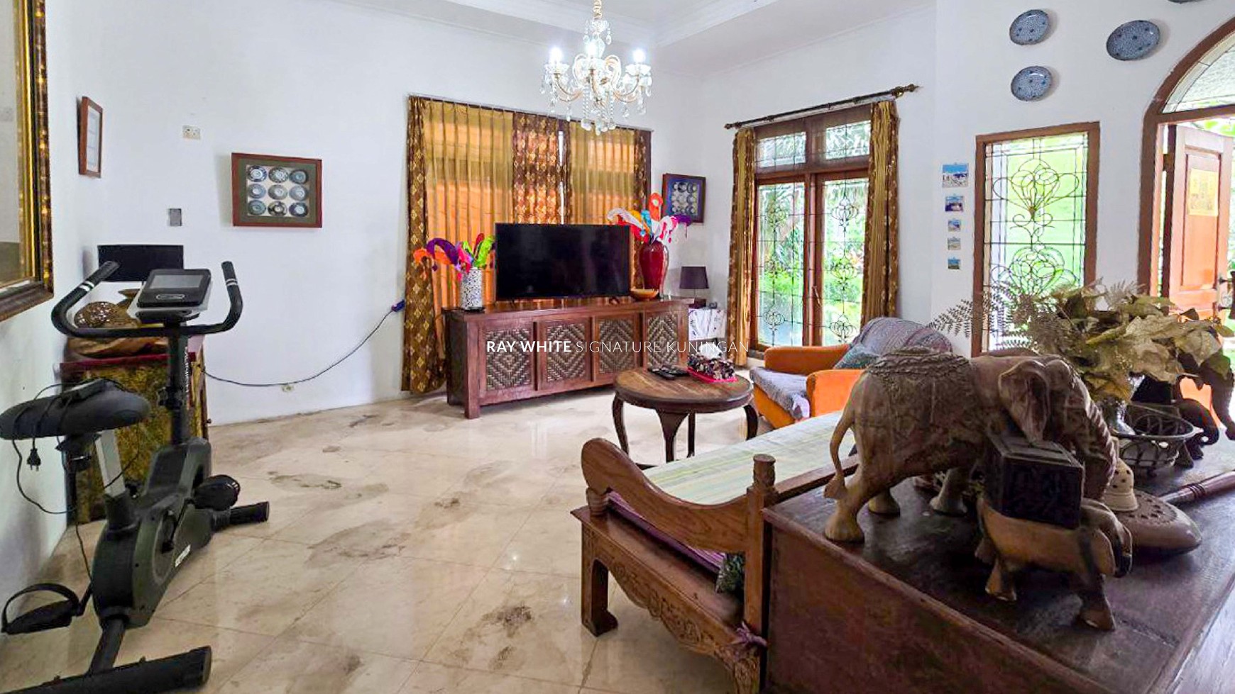 Rumah Hitung Tanah Area Cipete