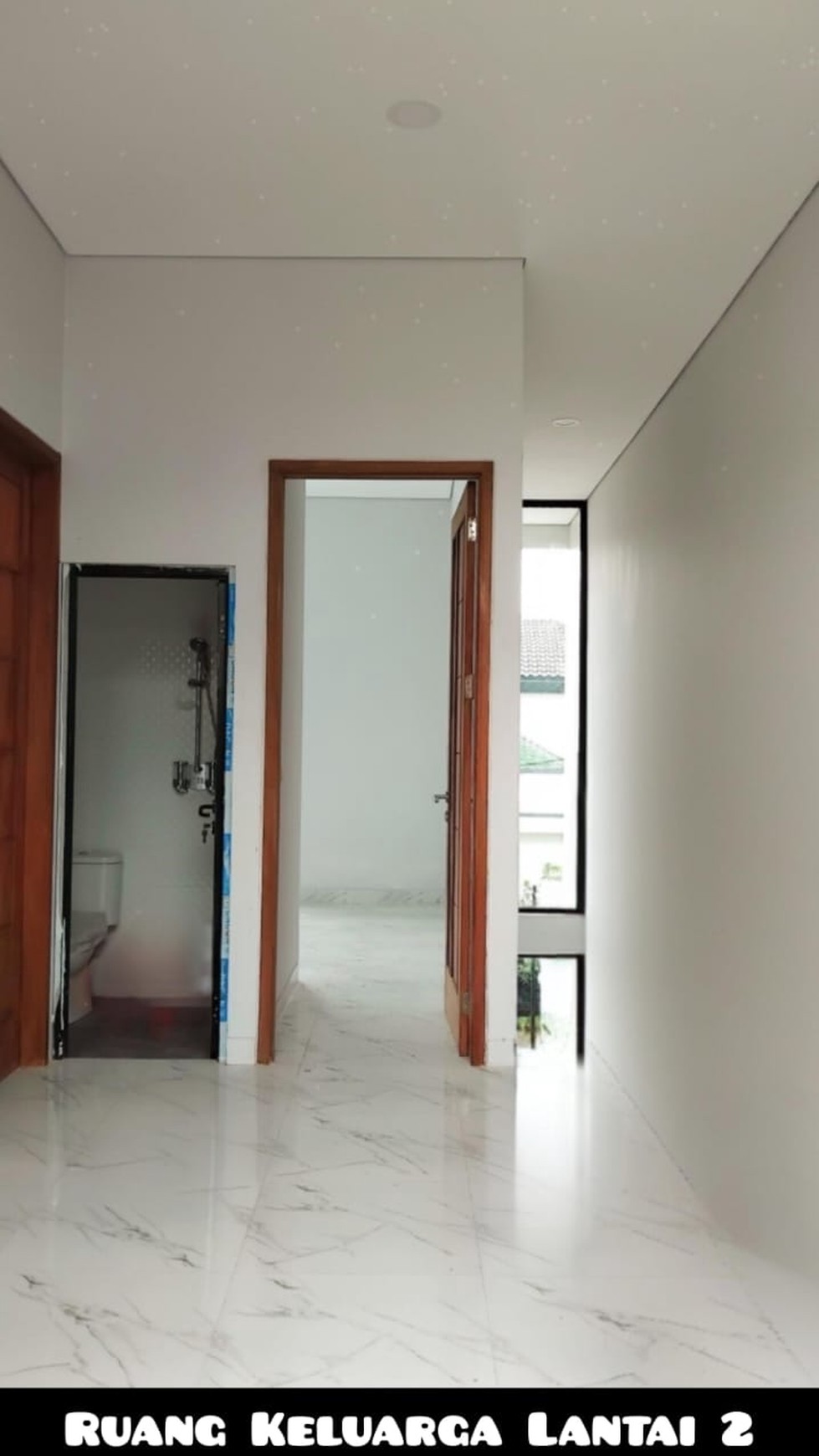 Rumah Baru Villa Melati Mas Serpong Tangerang Selatan, Row Jalan Lebar, Cluster Terdepan Strategis Siap Huni